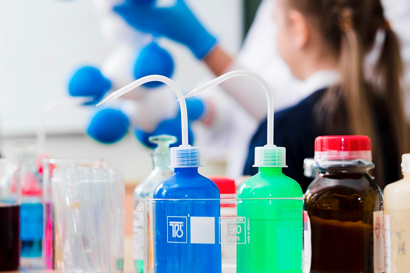  全面了解中國日用化學品監管環境指南